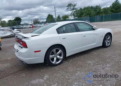 2011 Dodge Charger R/T из США, поврежденный, VIN 2B3CL5CT2BH516285